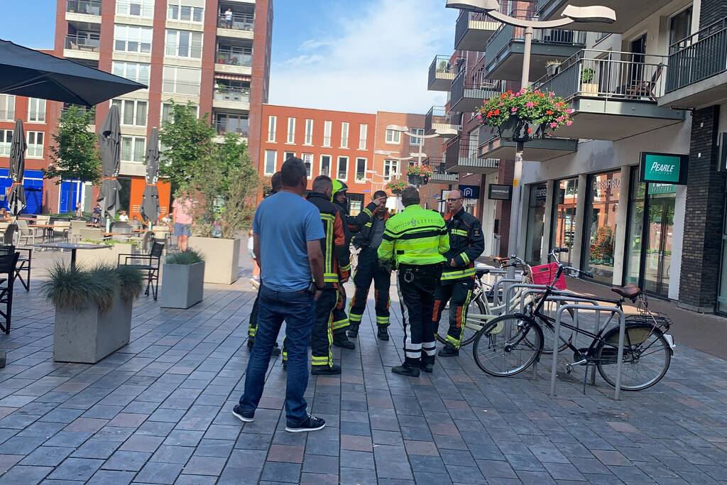 Winkel vol rook door mistgenerator