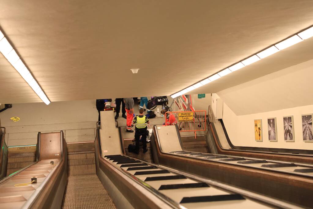 Persoon zwaargewond na incident in Maastunnel