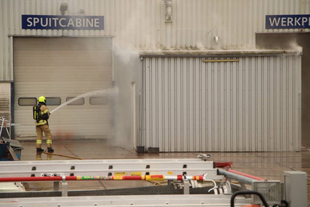 Brand bij schadehersteller Total Truck Care