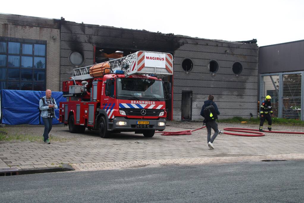 Brand in pand industrieterrein