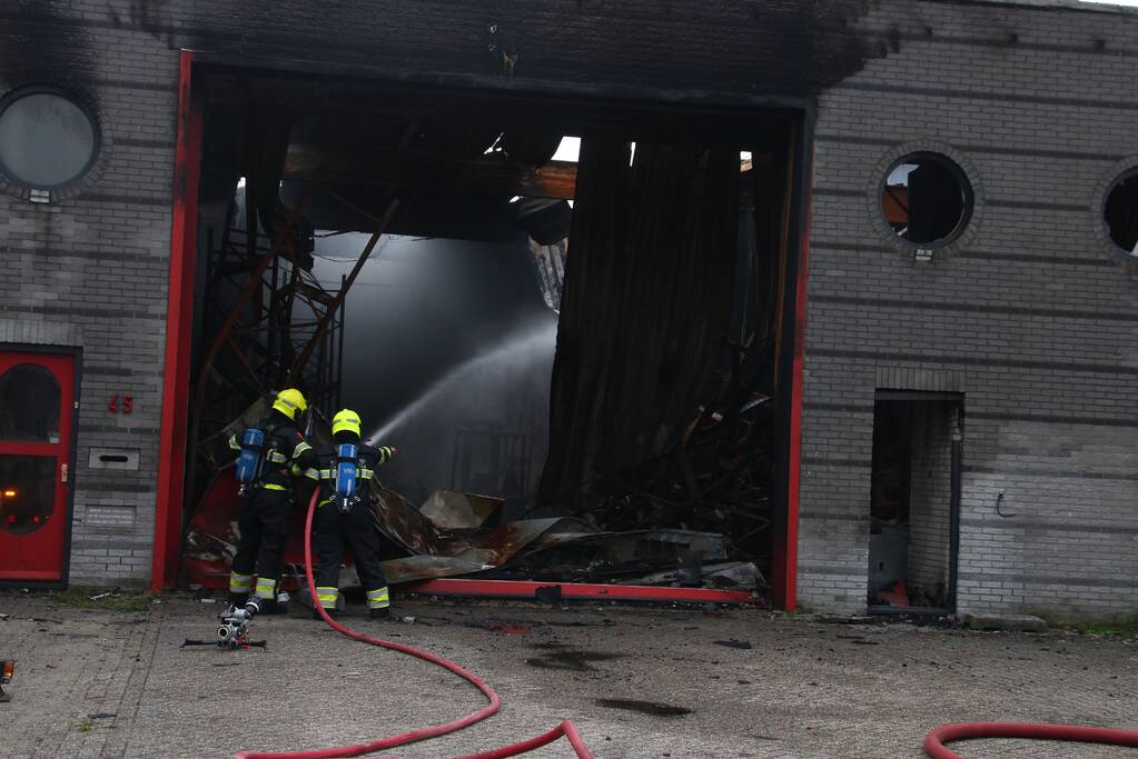 Brand in pand industrieterrein