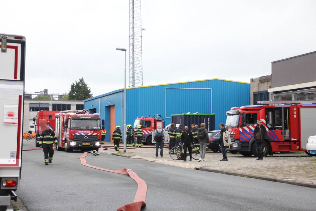 Brand in pand industrieterrein