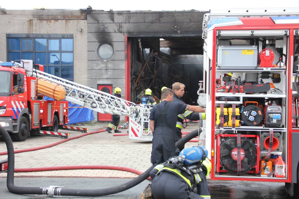 Brand in pand industrieterrein