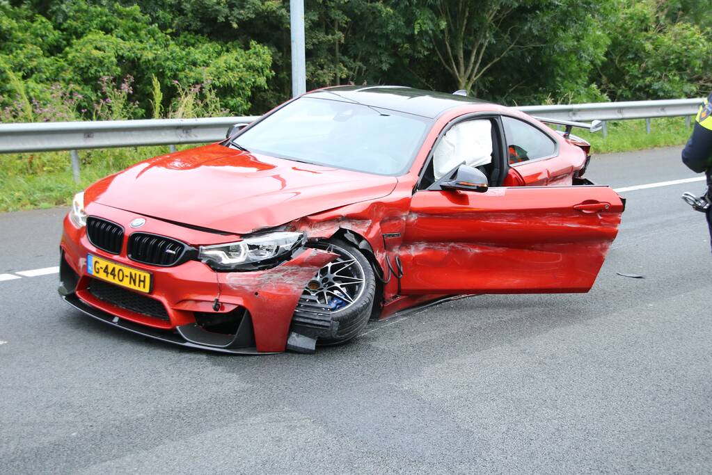 Sportwagen total-loss door eenzijdig ongeval