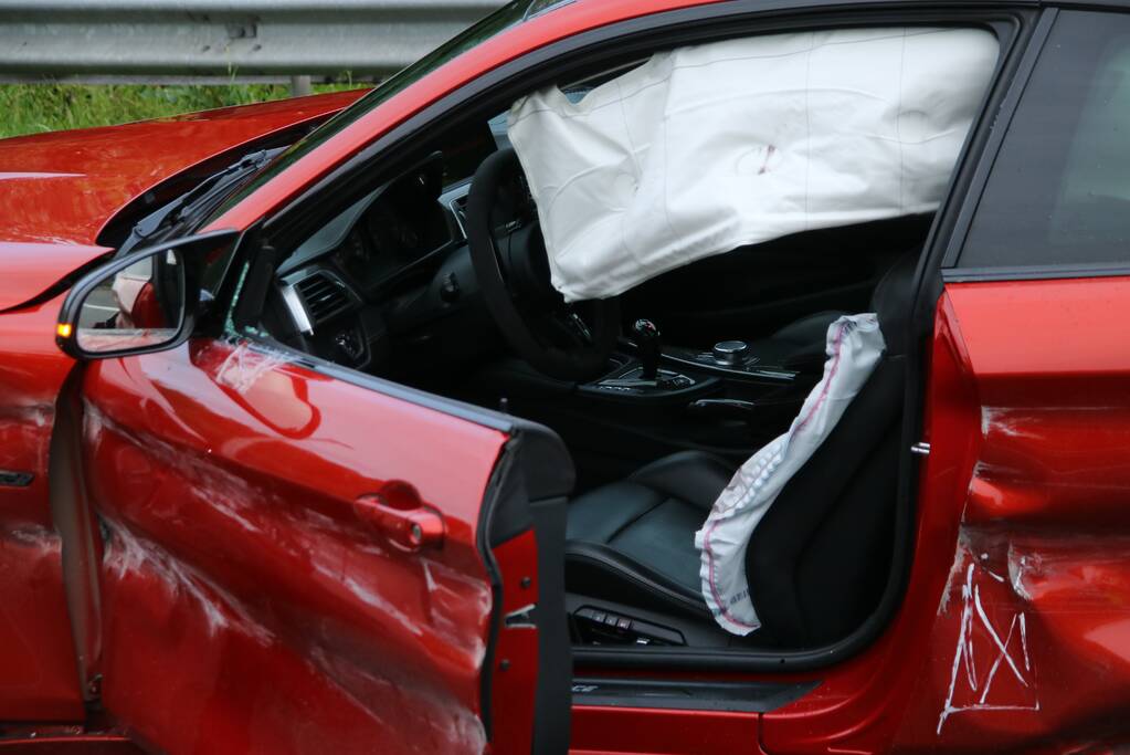 Sportwagen total-loss door eenzijdig ongeval