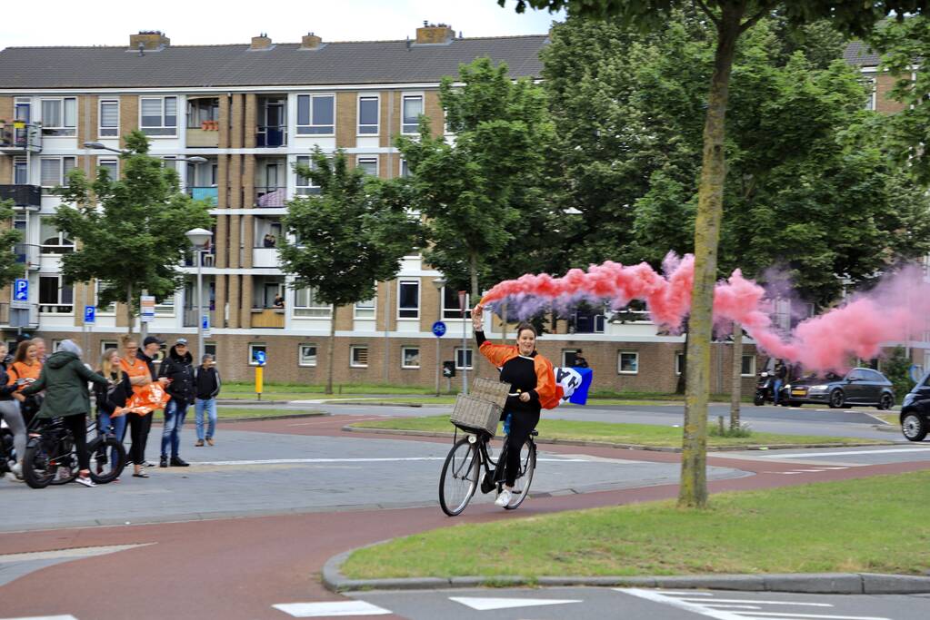 Oranjefans vieren opnieuw feest na derde EK zege