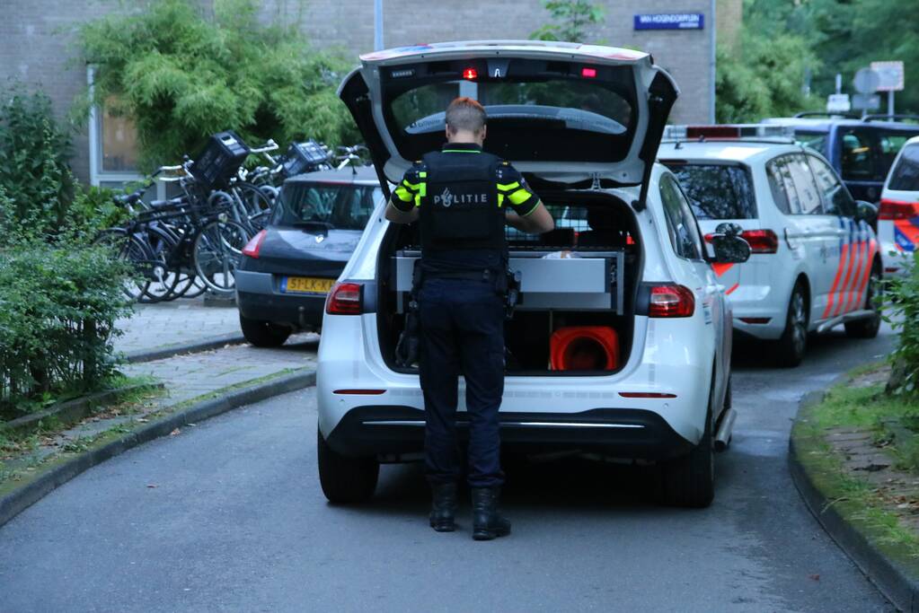 Schietpartij in woning, politie start onderzoek