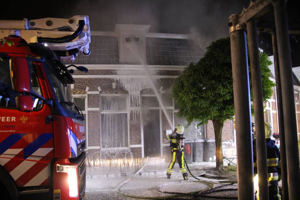 Uitslaande brand in woning