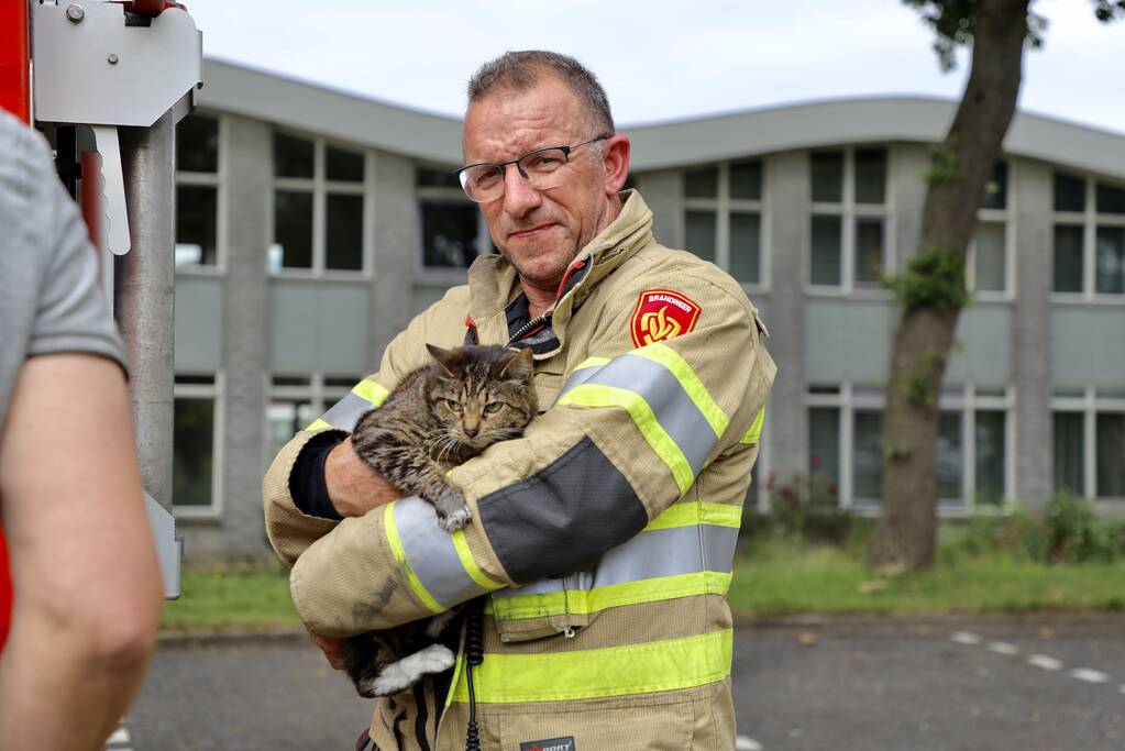 Veel rook bij brand in woning