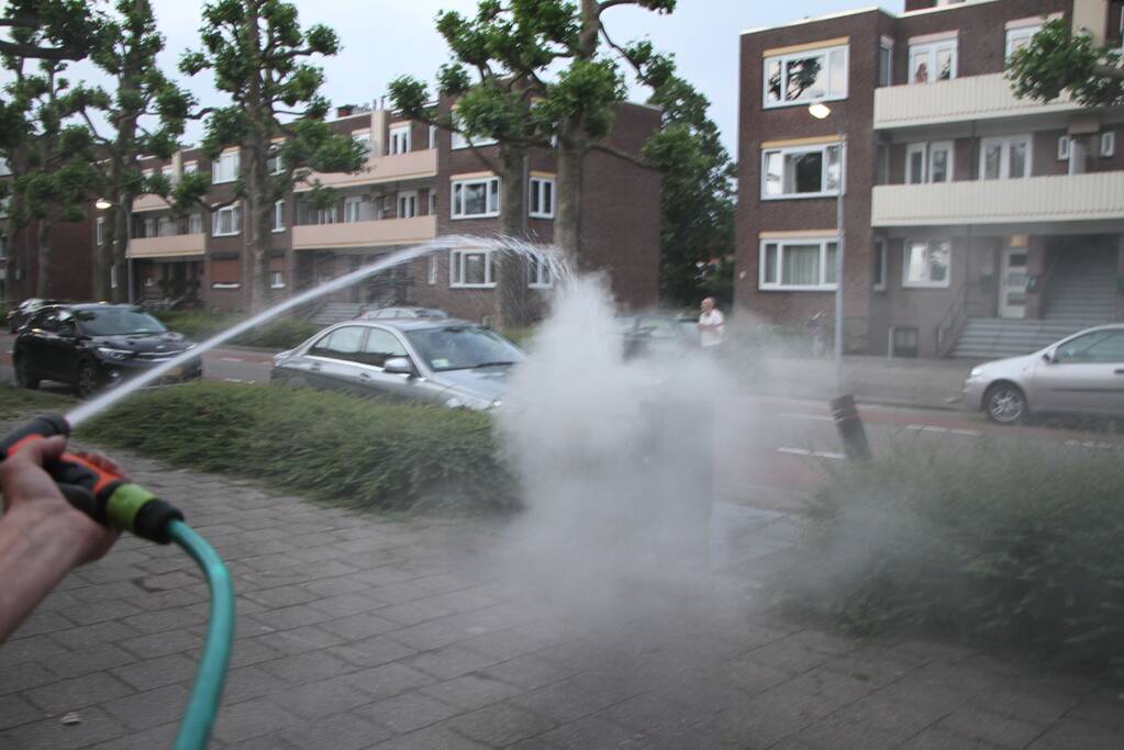 Buurtbewoners doen bluspoging