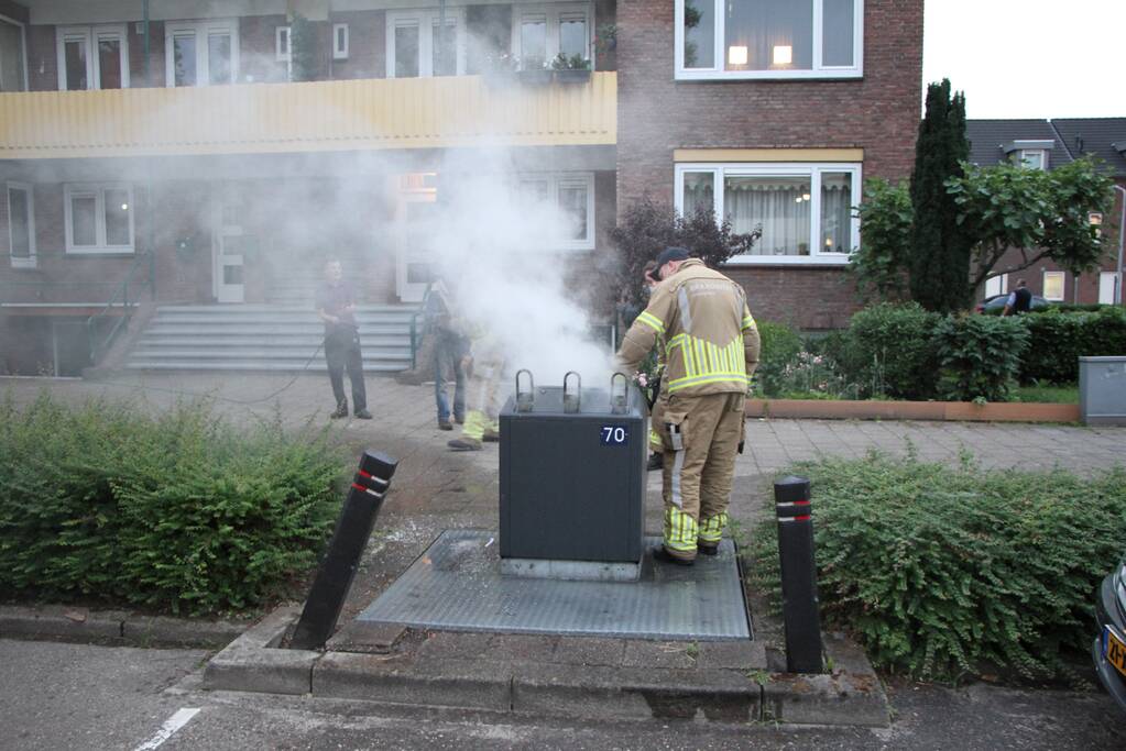 Buurtbewoners doen bluspoging