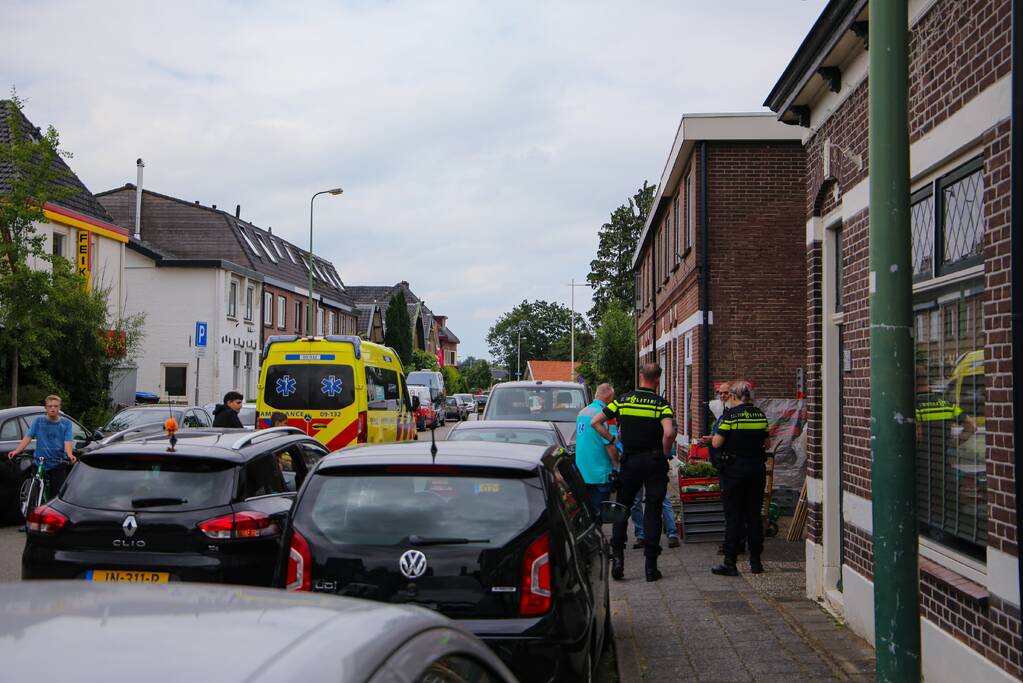Fietser gewond bij botsing met autoportier