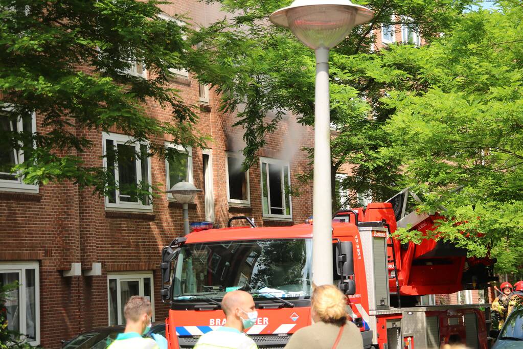 Veel rook bij brand in appartement