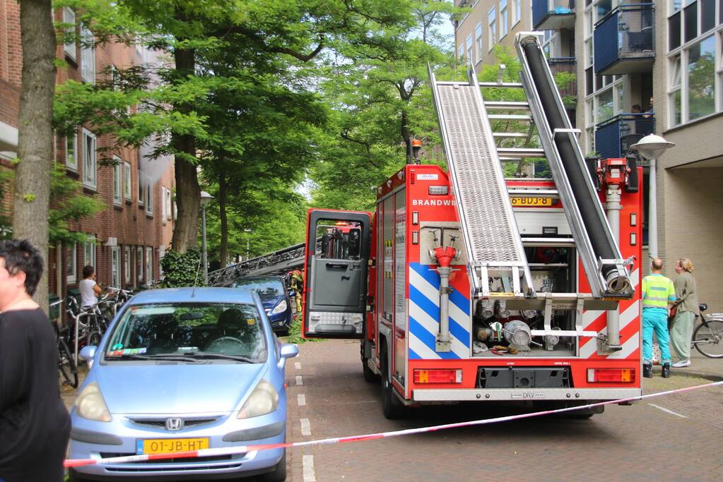 Veel rook bij brand in appartement