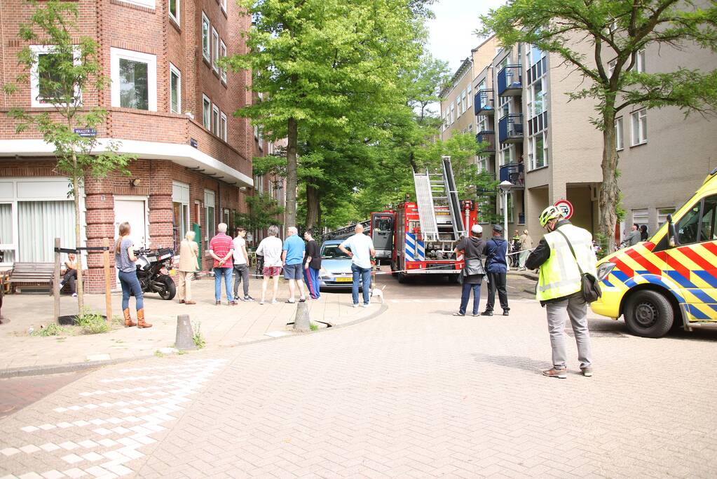 Veel rook bij brand in appartement