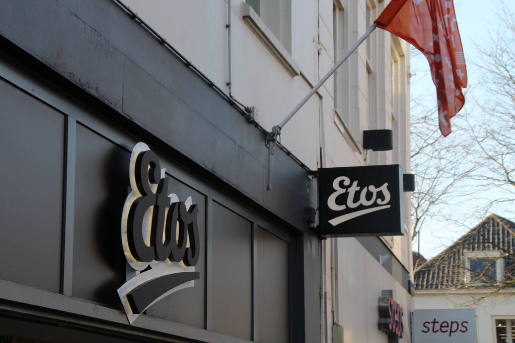 Overval op drogisterij Etos in Markthal