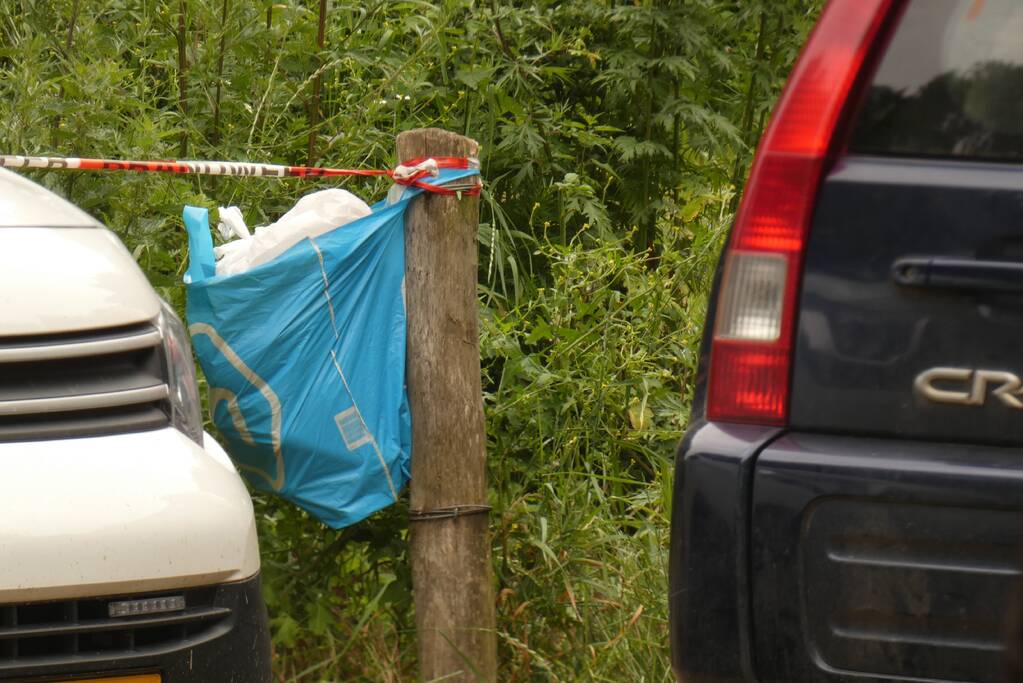 Brandweer doet onderzoek naar dumping in recreatiegebied