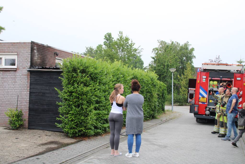 Gasbrander veroorzaakt schade aan schuur