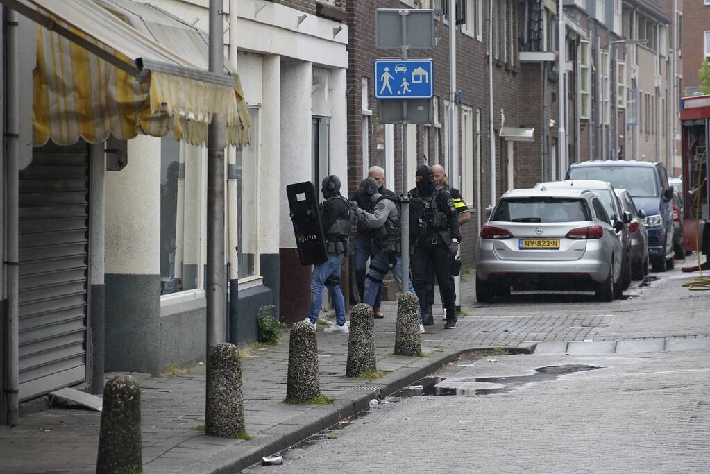 Verward persoon aangehouden door arrestatieteam