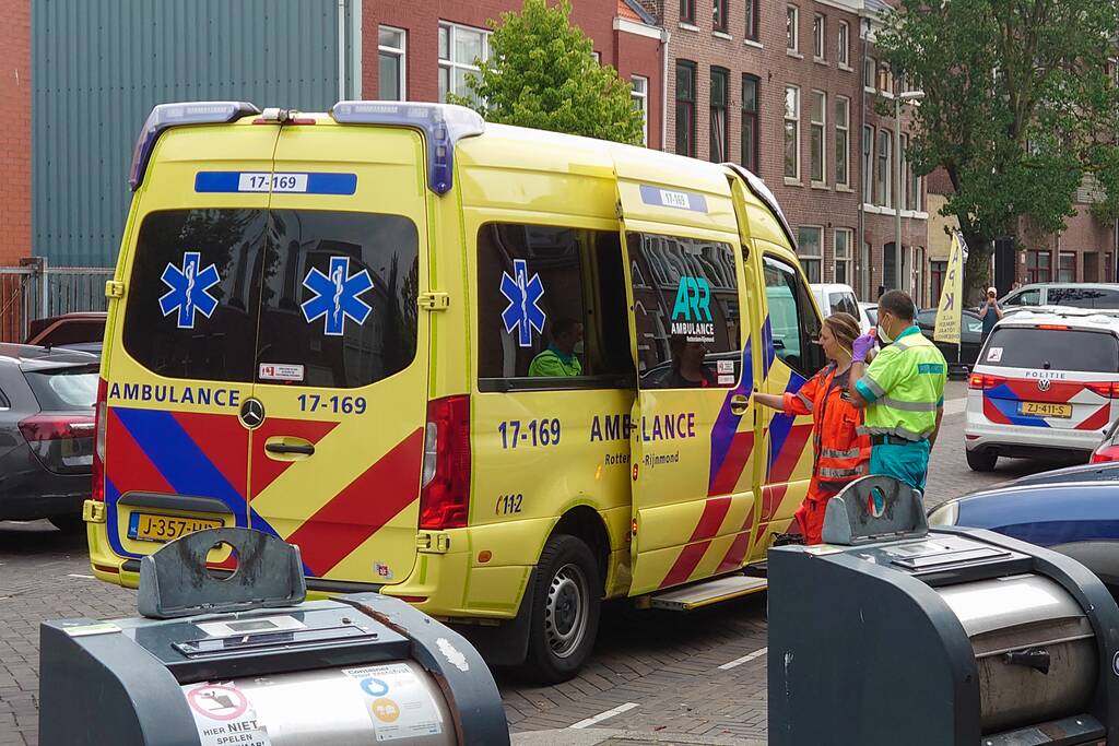 Man gewond bij steekincident in woning