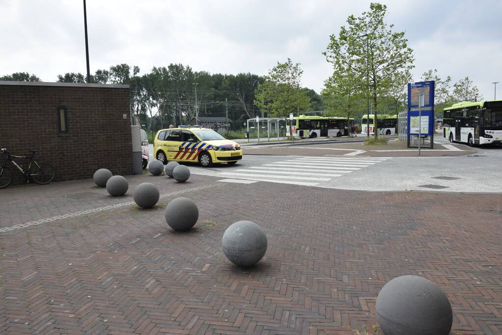 Scooterrijdster onderuit bij ongeval