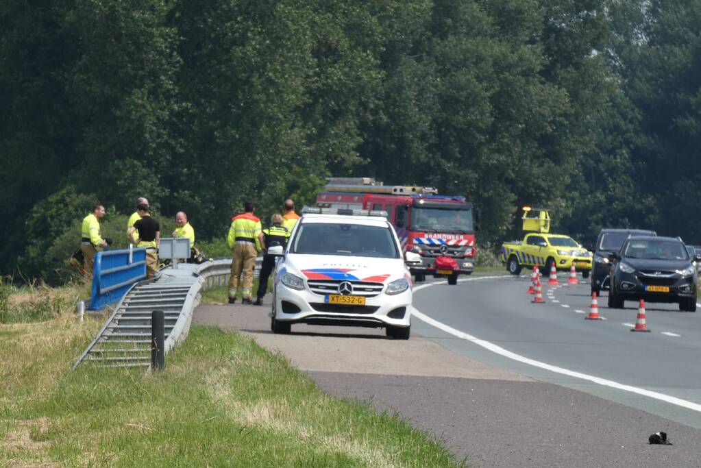 Zoekactie naar persoon te water in Hertogswetering