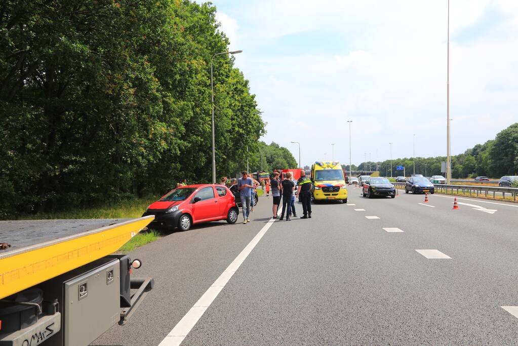Meerdere voertuigen betrokken bij kop-staart botsing