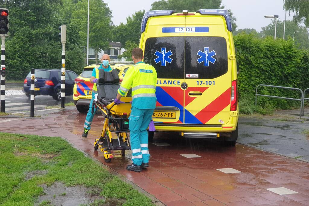 Scooters botsen op fietspad