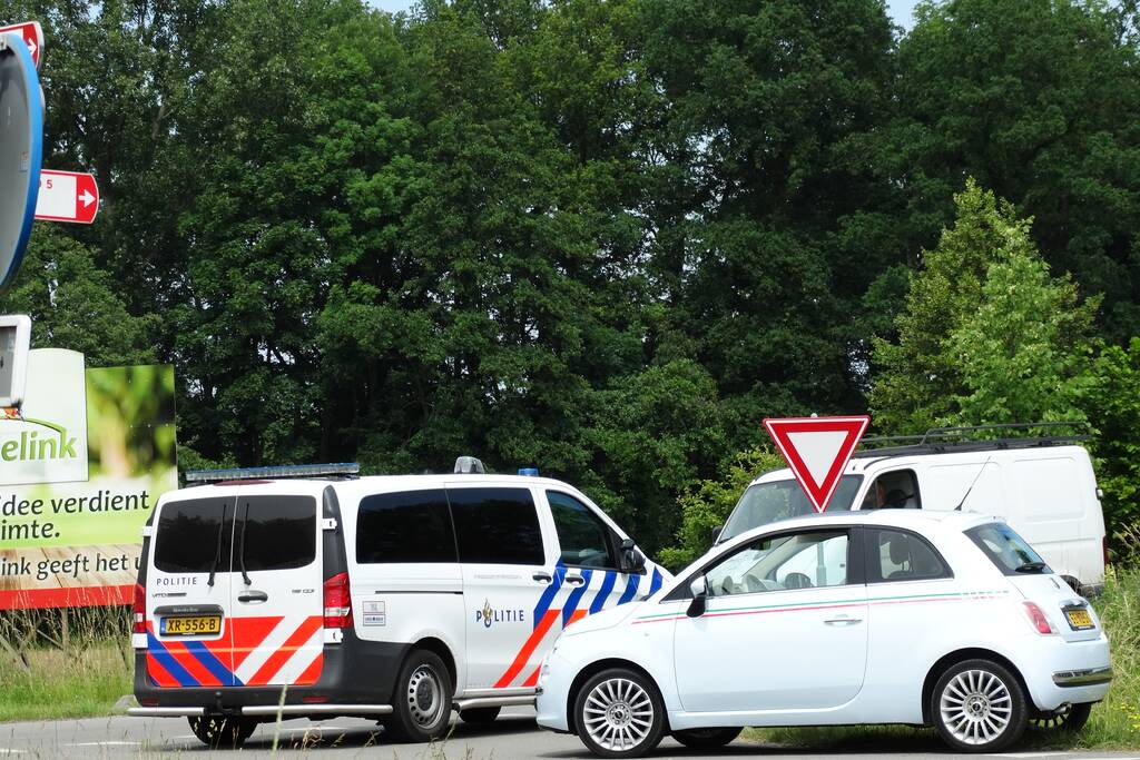 Flinke schade bij aanrijding op kruising