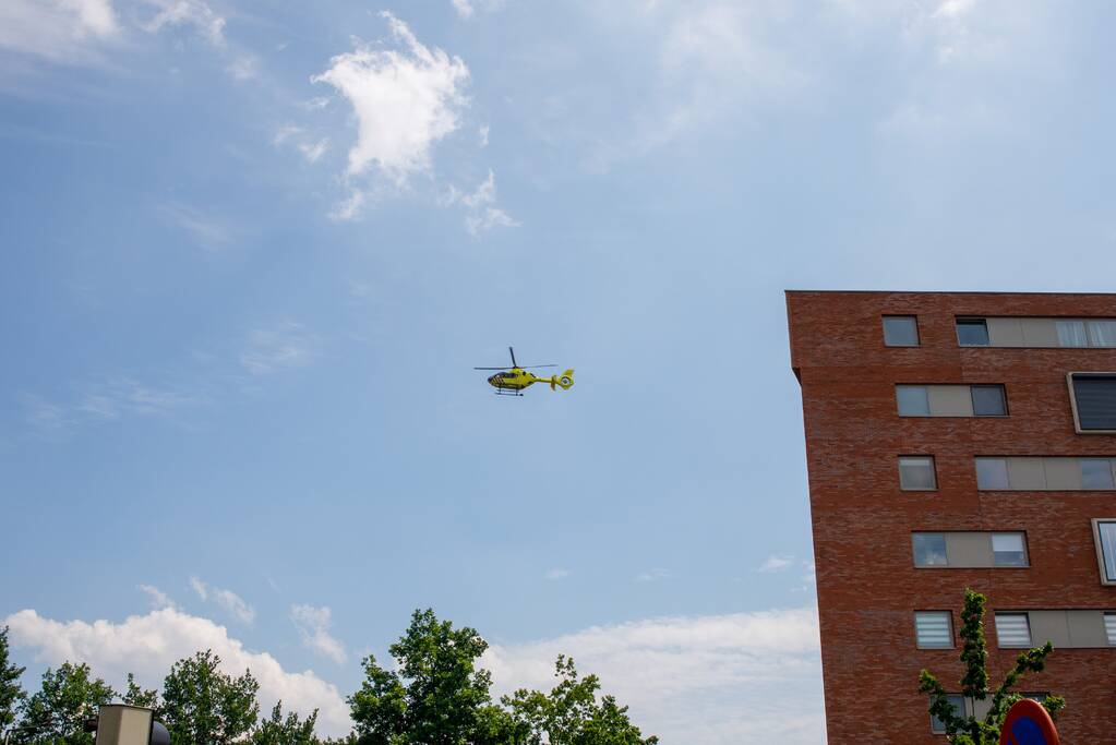 Motorrijder ernstig gewond automobilist rijdt door