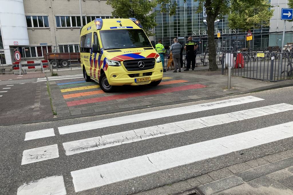 Kop-staart botsing tussen twee auto's