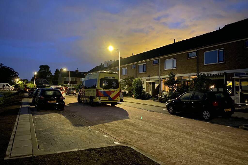 Gewonde na mogelijk steekpartij in woning