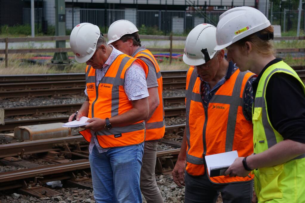 Trein ontspoort na vertrek