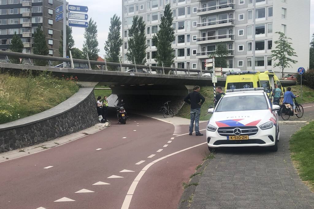 Fietser gewond bij botsing in fietstunnel