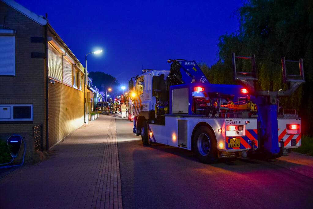 Brand in spouwmuur na wegbranden wespennest