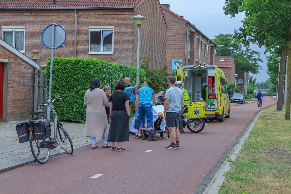 Fietsster gaat onderuit en raakt gewond