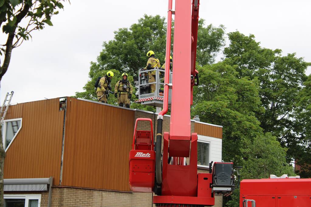 Brand op dak van woning door werkzaamheden