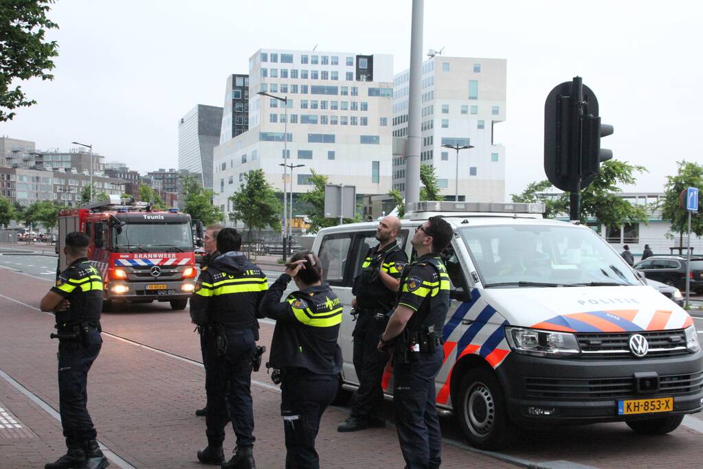 Veel rook bij grote brand in kantoorpand