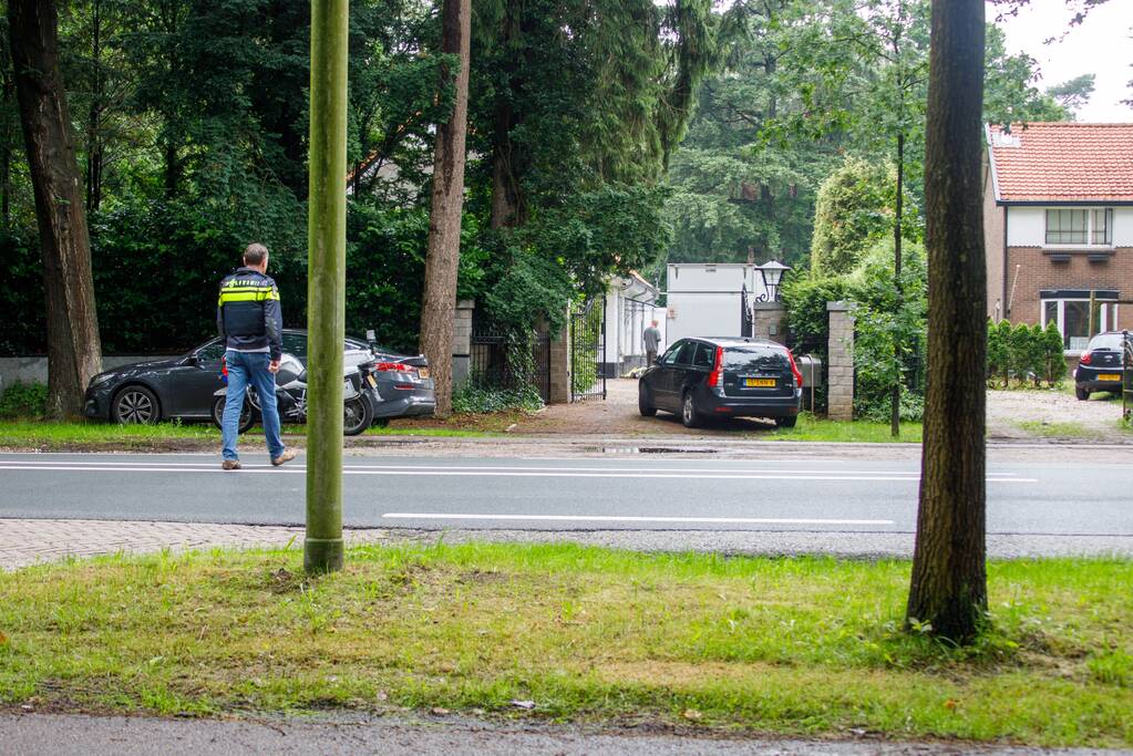 Aanhouding bij aantreffen hennepkwekerij in villa