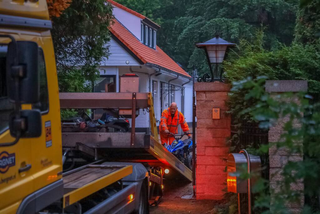 Aanhouding bij aantreffen hennepkwekerij in villa