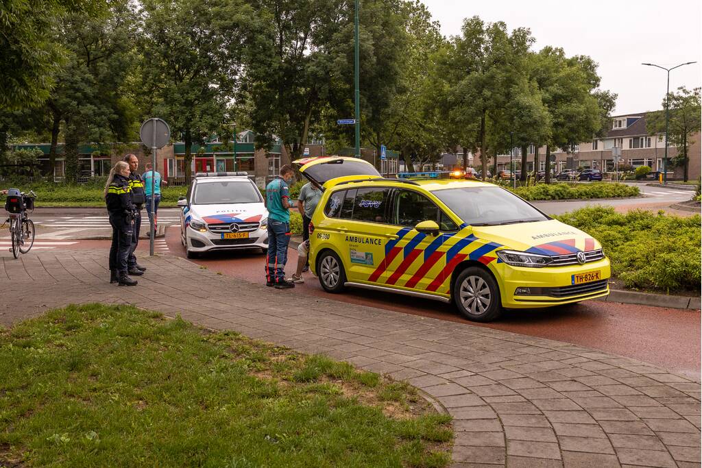 Vrouw gewond tijdens oversteken