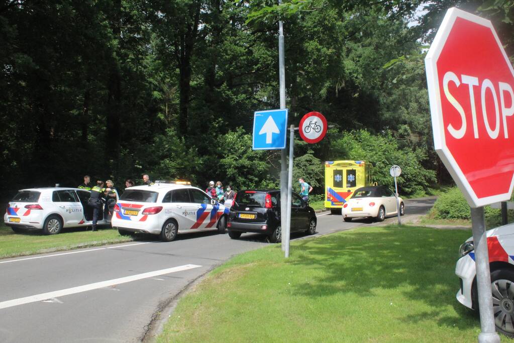 Fietser gewond bij verkeersongeval met auto