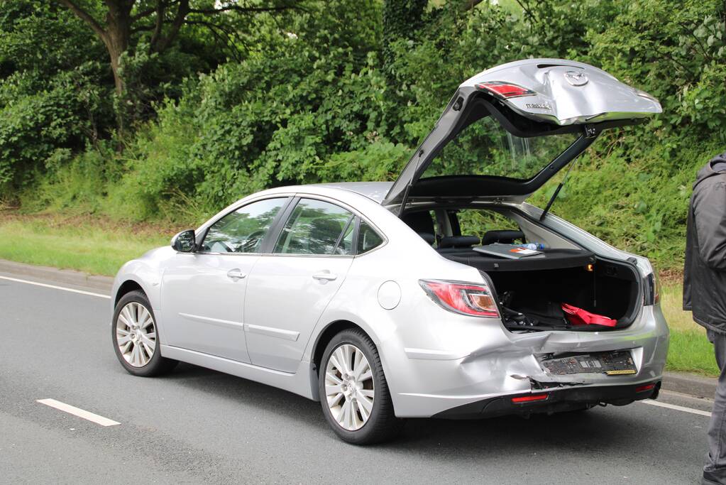 Vier personenwagens betrokken bij kop-staartaanrijding