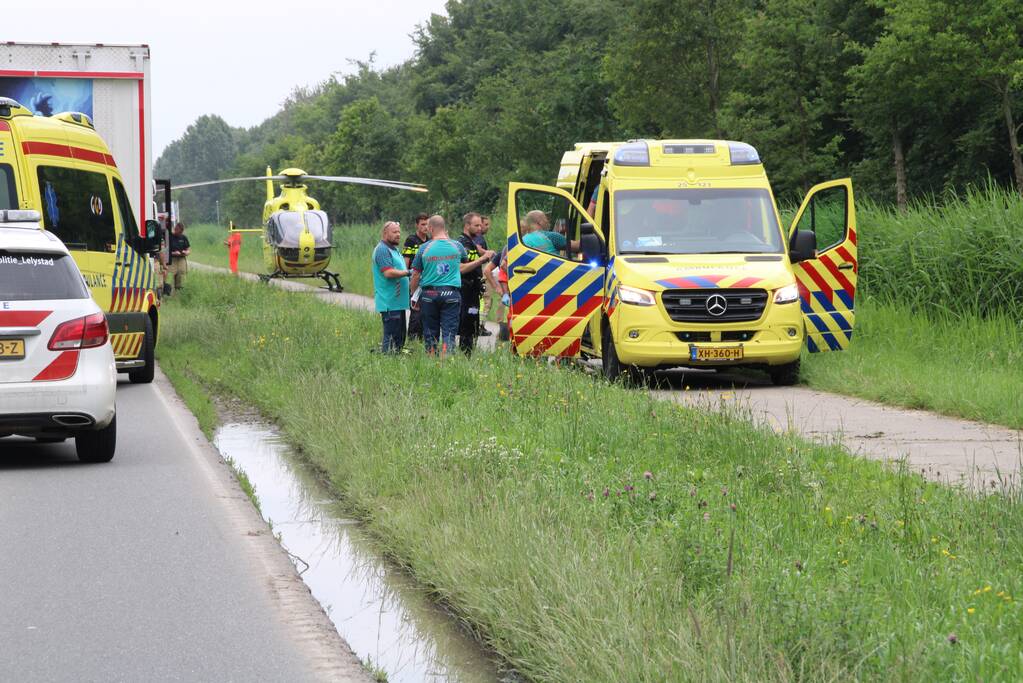 Wielrenner ernstig gewond na verkeersongeval