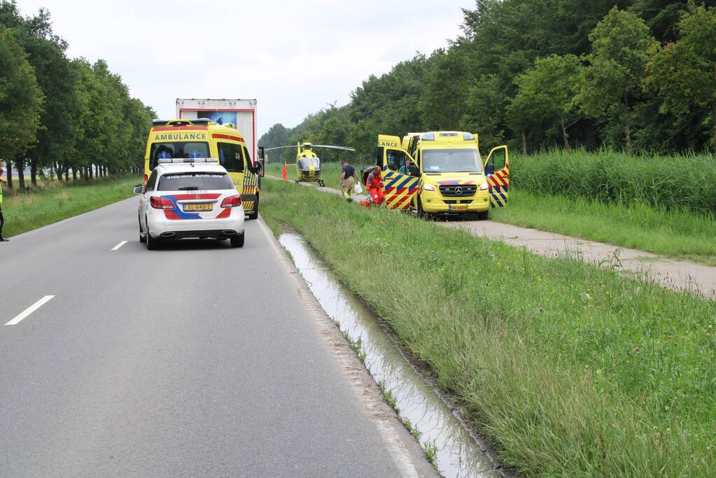 Wielrenner ernstig gewond na verkeersongeval
