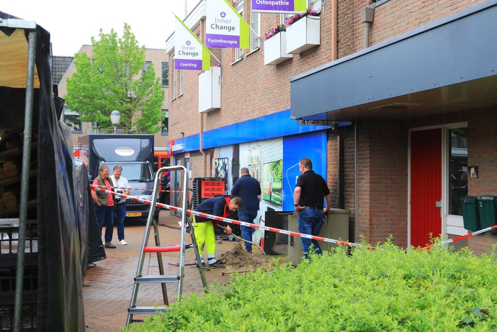 Markt zonder stroom na brand in elektriciteitskast