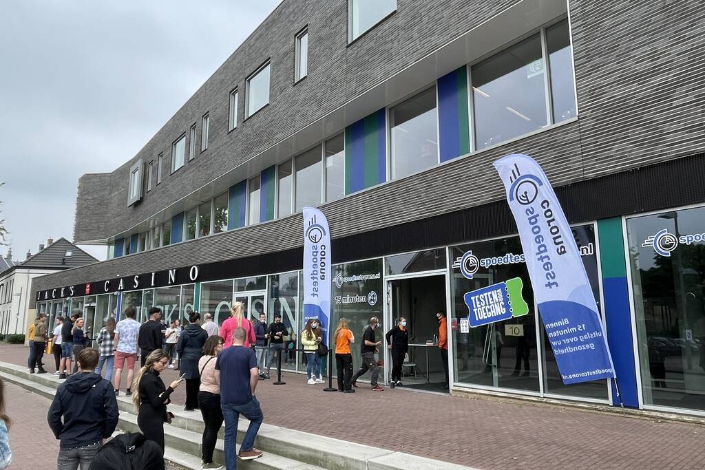 Topdrukte bij testen voor toegang