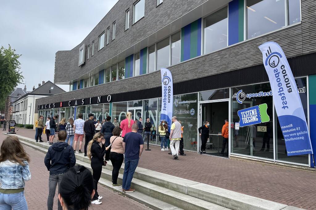 Topdrukte bij testen voor toegang