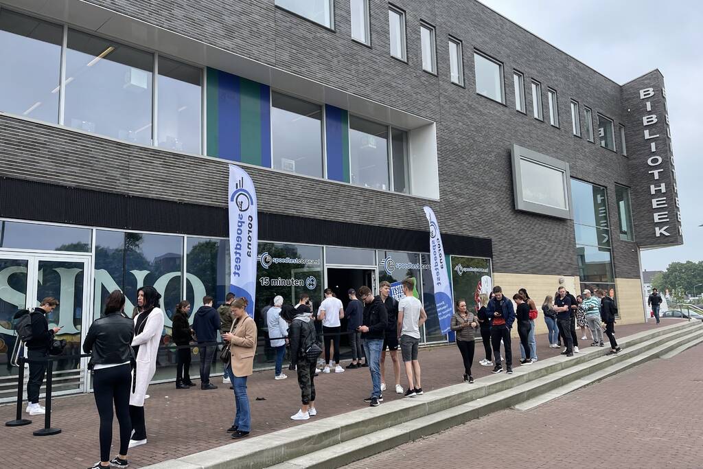 Topdrukte bij testen voor toegang