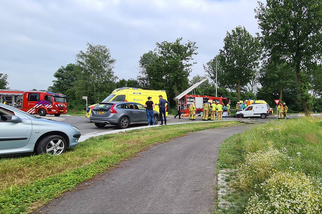 Ernstig ongeval op rotonde